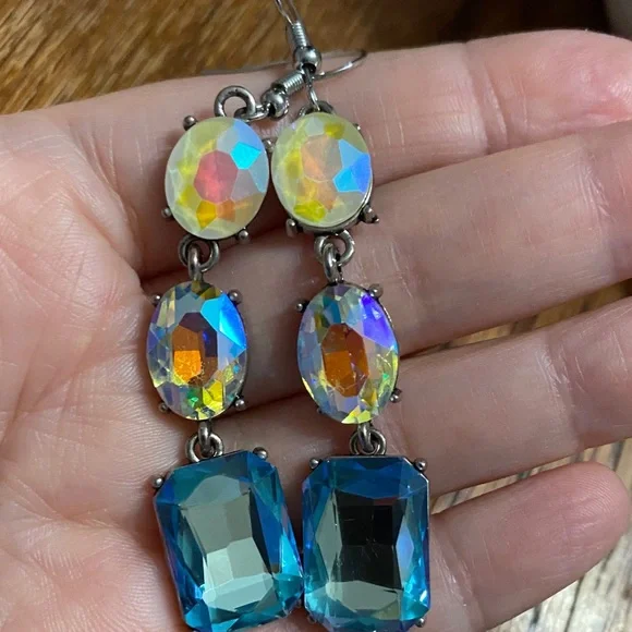 Aurora Crystal Drop Earrings - Picture 3 of 4